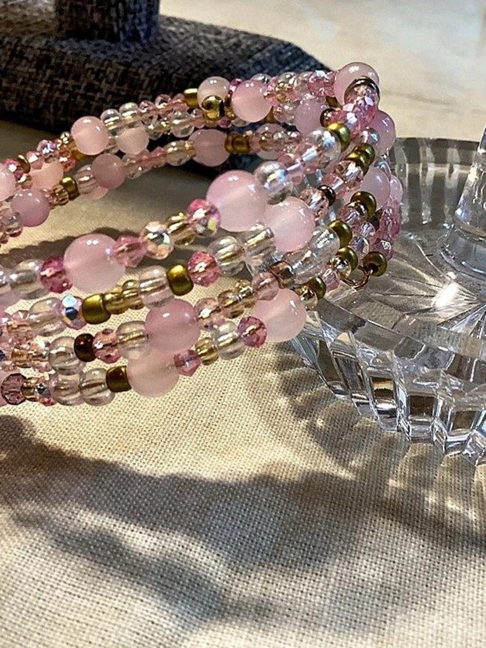 NWOT Pink & Gold Crystal Beaded Bracelet